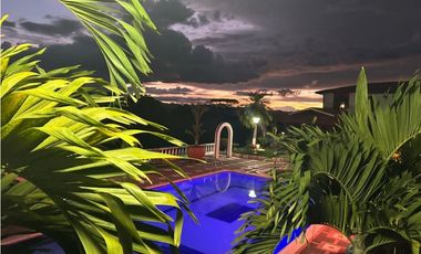 VENDO FANTÁSTICO CHALET