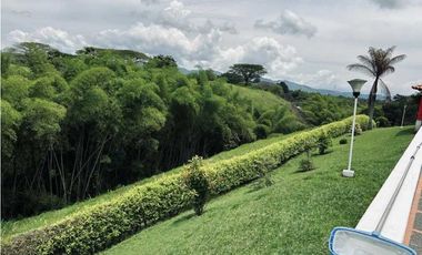 VENDO FANTÁSTICO CHALET