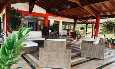 VENDO FANTÁSTICO CHALET