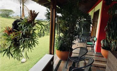 VENDO FANTÁSTICO CHALET