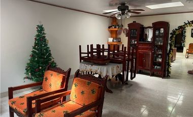VENDO CASA HOTEL JUNTO AL PARQUE PRINCIPAL DE QUIMBAYA