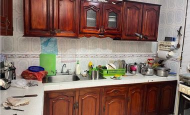 VENDO CASA HOTEL JUNTO AL PARQUE PRINCIPAL DE QUIMBAYA
