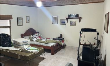 VENDO CASA HOTEL JUNTO AL PARQUE PRINCIPAL DE QUIMBAYA