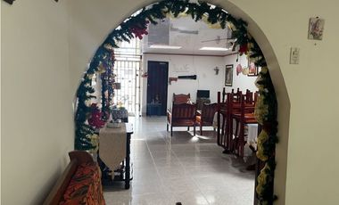 VENDO CASA HOTEL JUNTO AL PARQUE PRINCIPAL DE QUIMBAYA