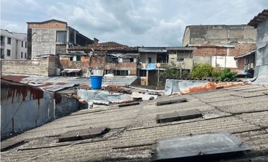 VENDO CASA HOTEL JUNTO AL PARQUE PRINCIPAL DE QUIMBAYA