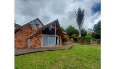 VENTA CASA CAMPESTRE LAGOS DE YERBABUENA