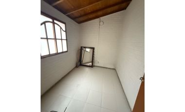 VENDO CASA EN CARTAGO