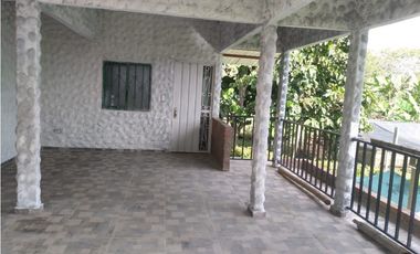 VENDO CASA CAMPESTRE EN QUIMBAYA