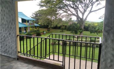 VENDO CASA CAMPESTRE EN QUIMBAYA