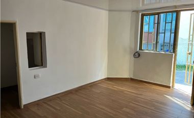 VENDO HERMOSA CASA EN QUIMBAYA