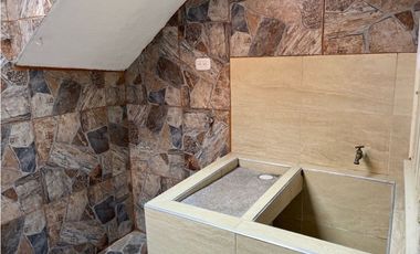 VENDO HERMOSA CASA EN QUIMBAYA