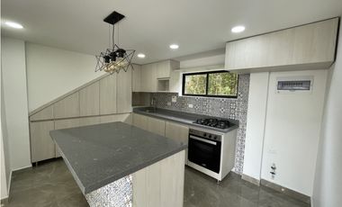 Casa en renta cerca al aeropuerto JMC