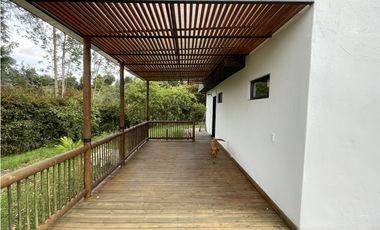 Casa en renta cerca al aeropuerto JMC