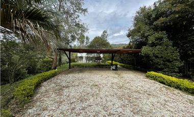 Casa en renta cerca al aeropuerto JMC