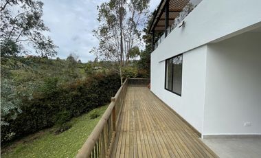 Casa en renta cerca al aeropuerto JMC