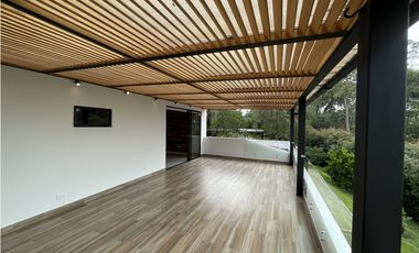 Casa en renta cerca al aeropuerto JMC