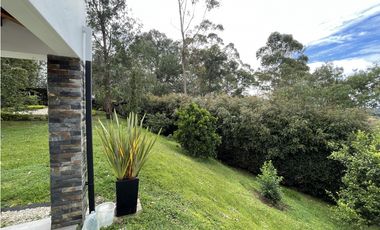 Casa en renta cerca al aeropuerto JMC