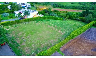 Terreno en La Carmelita con 1.962 m2. Cerritos. Pereira - Colombia.