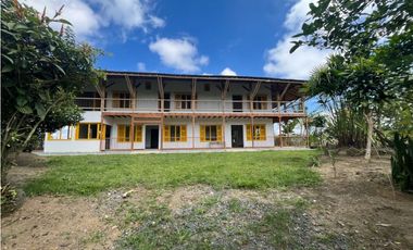 VENDO HERMOSA FINCA EN FILANDIA