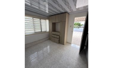 VENDO CASA CON GARAJE