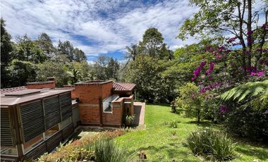 Venta de Casa Campestre en Parcelación Via Llanogrande - Retiro