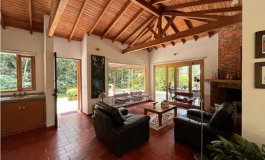 Venta de Casa Campestre en Parcelación Via Llanogrande - Retiro