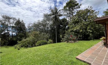 Venta de Casa Campestre en Parcelación Via Llanogrande - Retiro