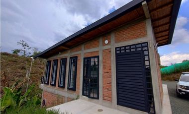 VENDO CASA CAMPESTRE