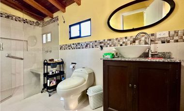 Venta de casa con salida al mar en santa Marta