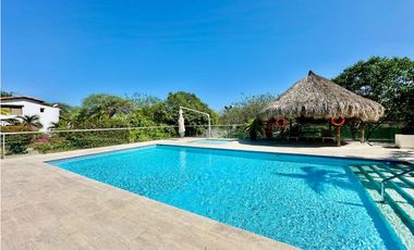 Venta de casa con salida al mar en santa Marta