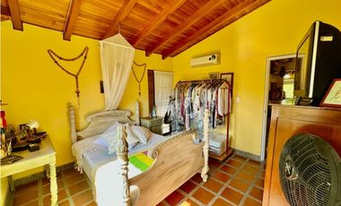 Venta de casa con salida al mar en santa Marta