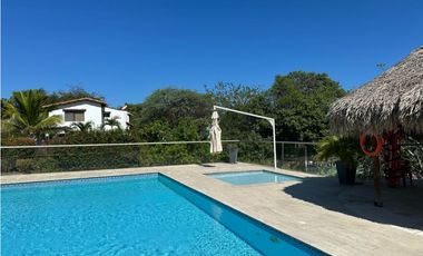 Venta de casa con salida al mar en santa Marta