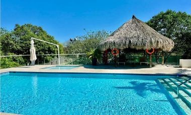 Venta de casa con salida al mar en santa Marta