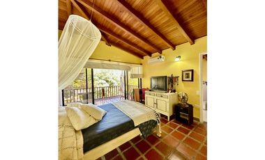 Venta de casa con salida al mar en santa Marta