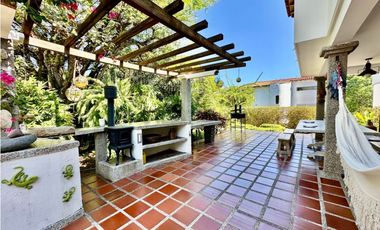 Venta de casa con salida al mar en santa Marta