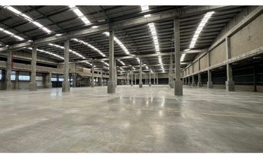 BODEGA PARA ARRIENDO EN LA ESTRELLA EN UNIDAD CERRADA