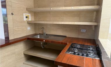 VENDO CASA DE DOS PISOS