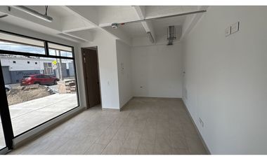 Se arrienda local Prado Veraniego