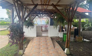 CASA CAMPESTRE CERCA A PEREIRA VENDO