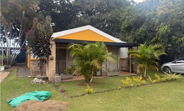 CASA CAMPESTRE CERCA A PEREIRA VENDO