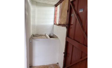 VENDO CASA ESQUINERA QUIMBAYA