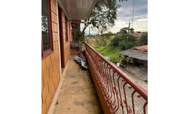 VENDO CASA ESQUINERA QUIMBAYA