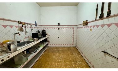 Casa bifamiliar de tres pisos con terraza en venta - El Recreo Palmira