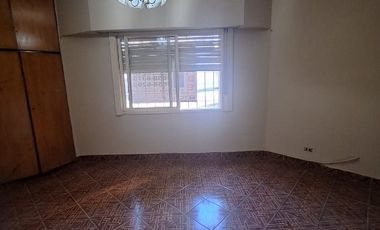 Casa en venta en Ramos Mejia Sur