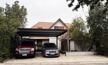 Casa en Venta en Alto Macul y Avda. Las Perdices