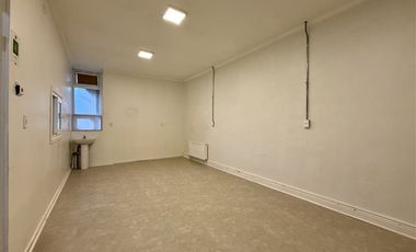 Oficina en Arriendo en Sarmiento 890
