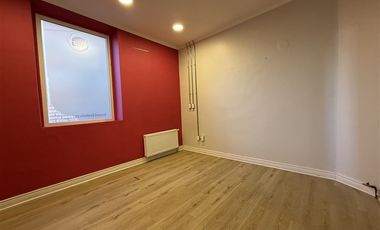 Oficina en Arriendo en Sarmiento 890