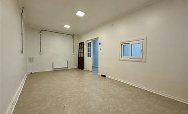 Oficina en Arriendo en Sarmiento 890