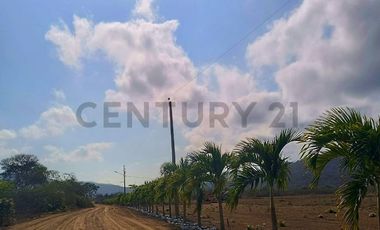 Venta Macrolote en Puerto Cayo, Karig