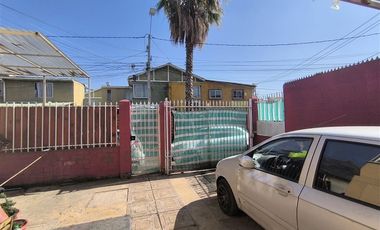 Casa en Arriendo en Arriendo Casa 2D 1B 3E Pasaje Manizales, Quilicura